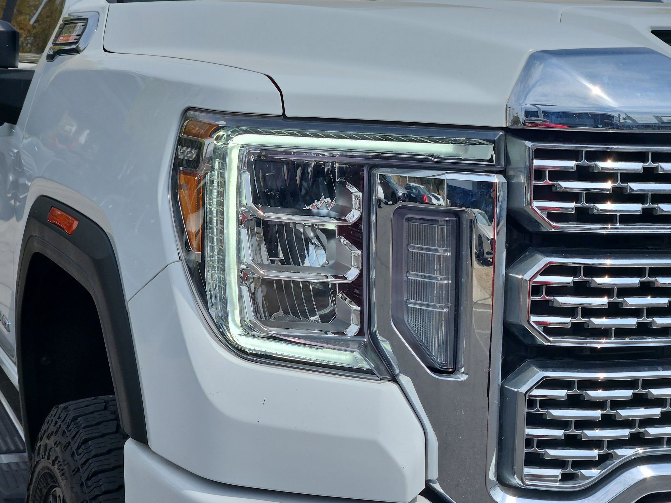 Used 2021 SUMMIT WHITE GMC Denali image 10