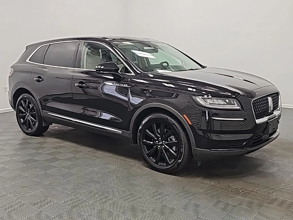 2023 Lincoln Nautilus Reserve AWD's photo