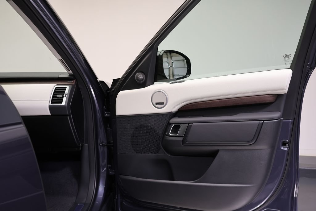 New 2026 Varesine Blue Land Rover Dynamic SE image 37