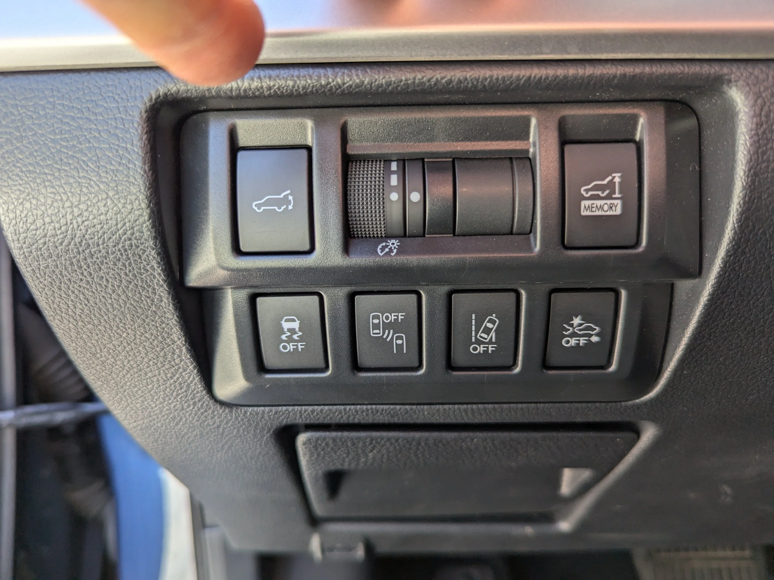 Used 2019 Abyss Blue Pearl Subaru Premium image 15
