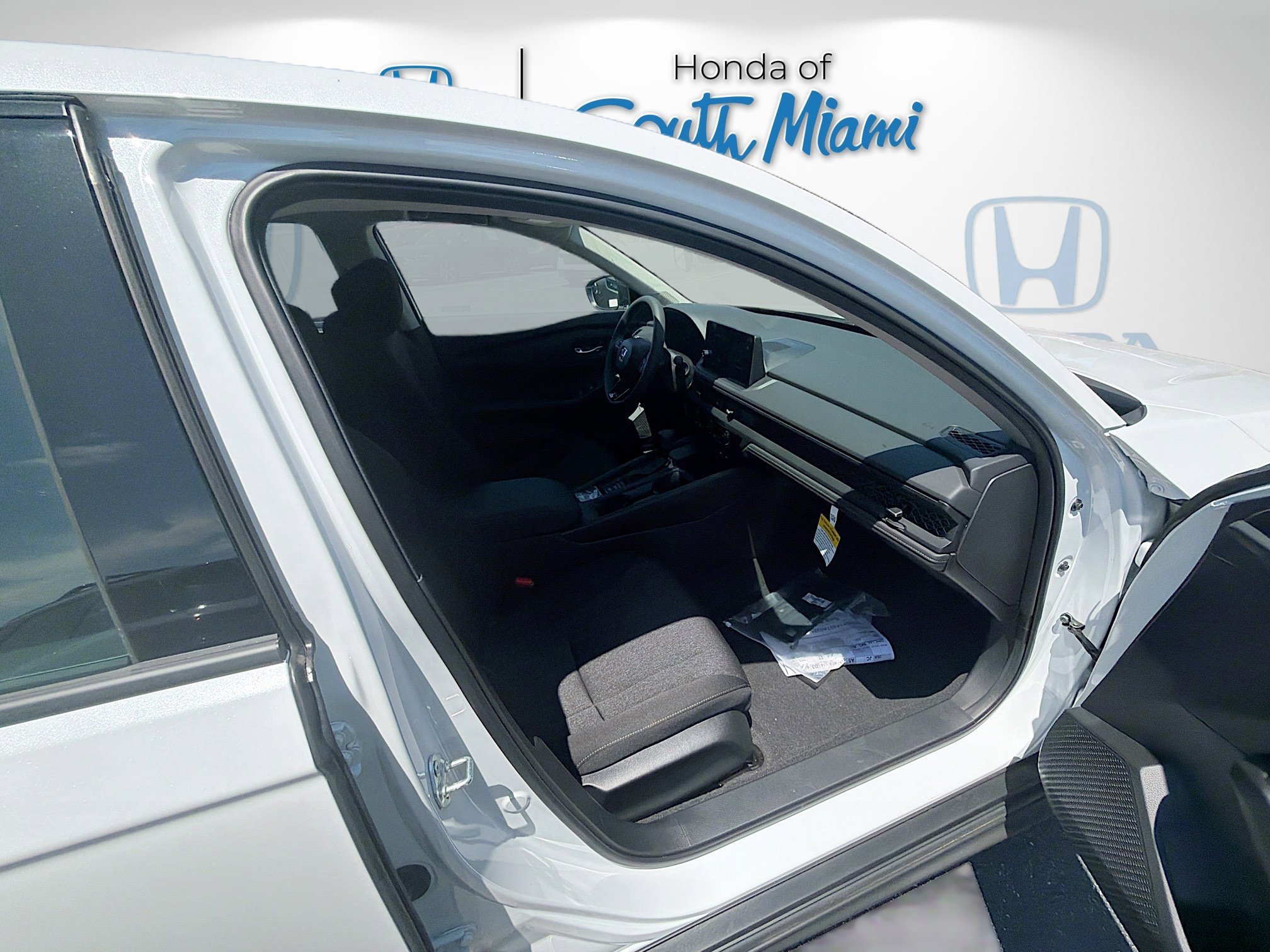 New 2026 Platinum White Pearl Honda SE image 23