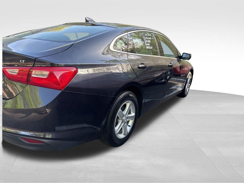Used 2023 Gray Chevrolet LT image 4