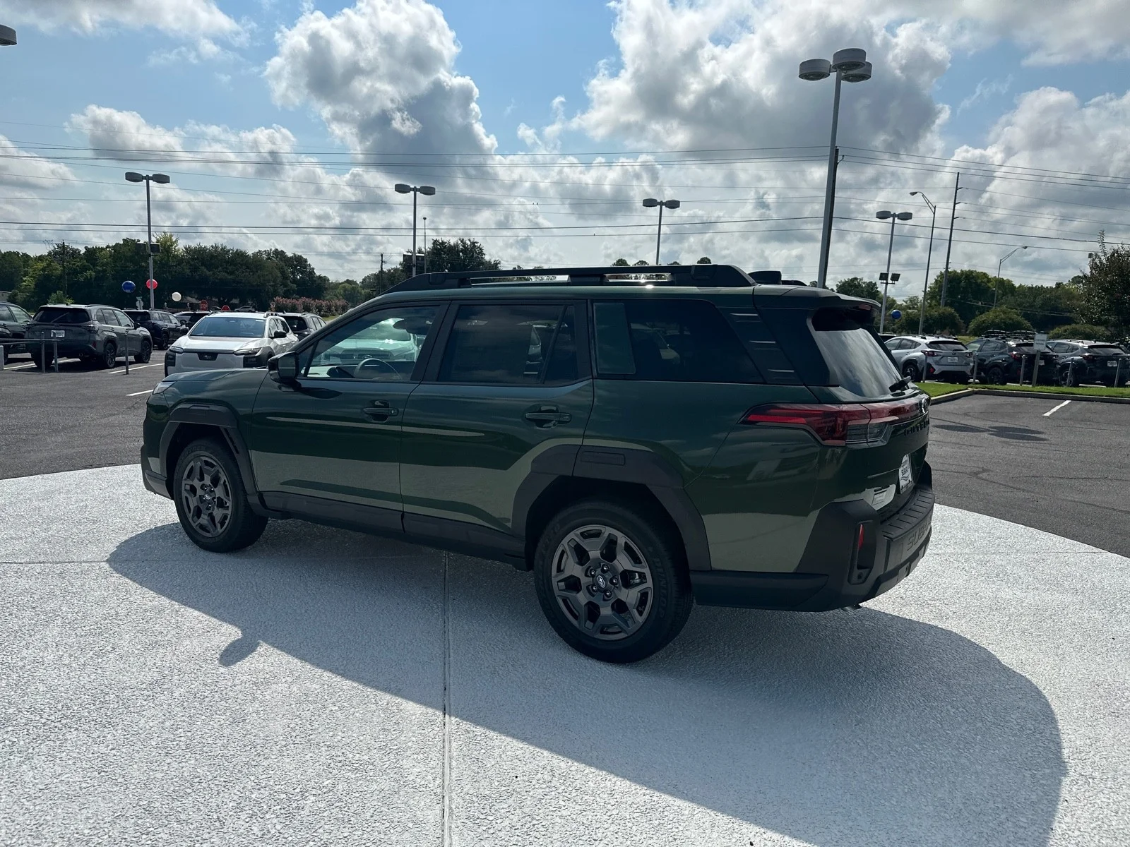 New 2026 DEEP EMERALD GREEN PEARL Subaru Premium image 5