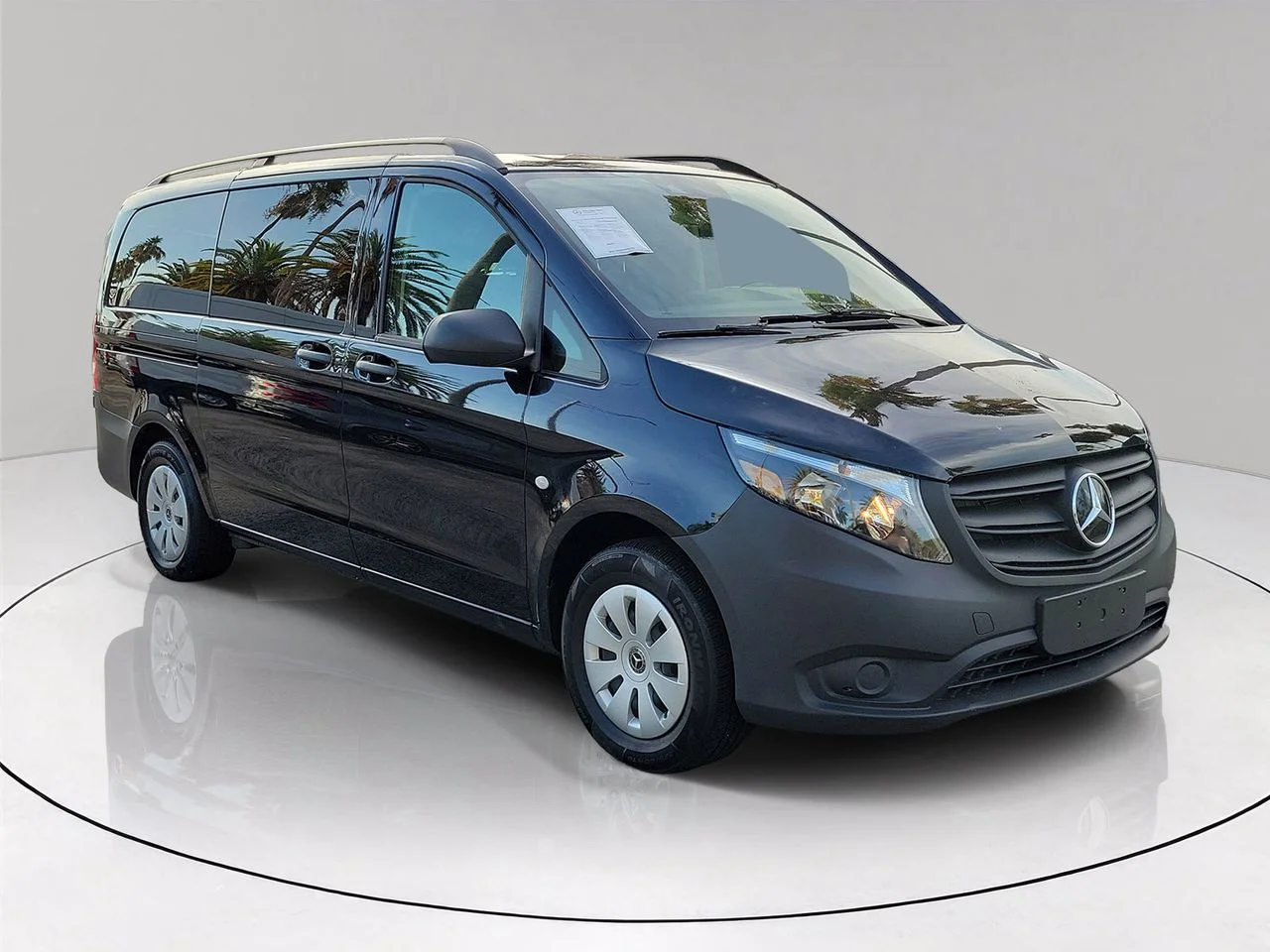 Used 2023 Black Mercedes-Benz Passenger image 3