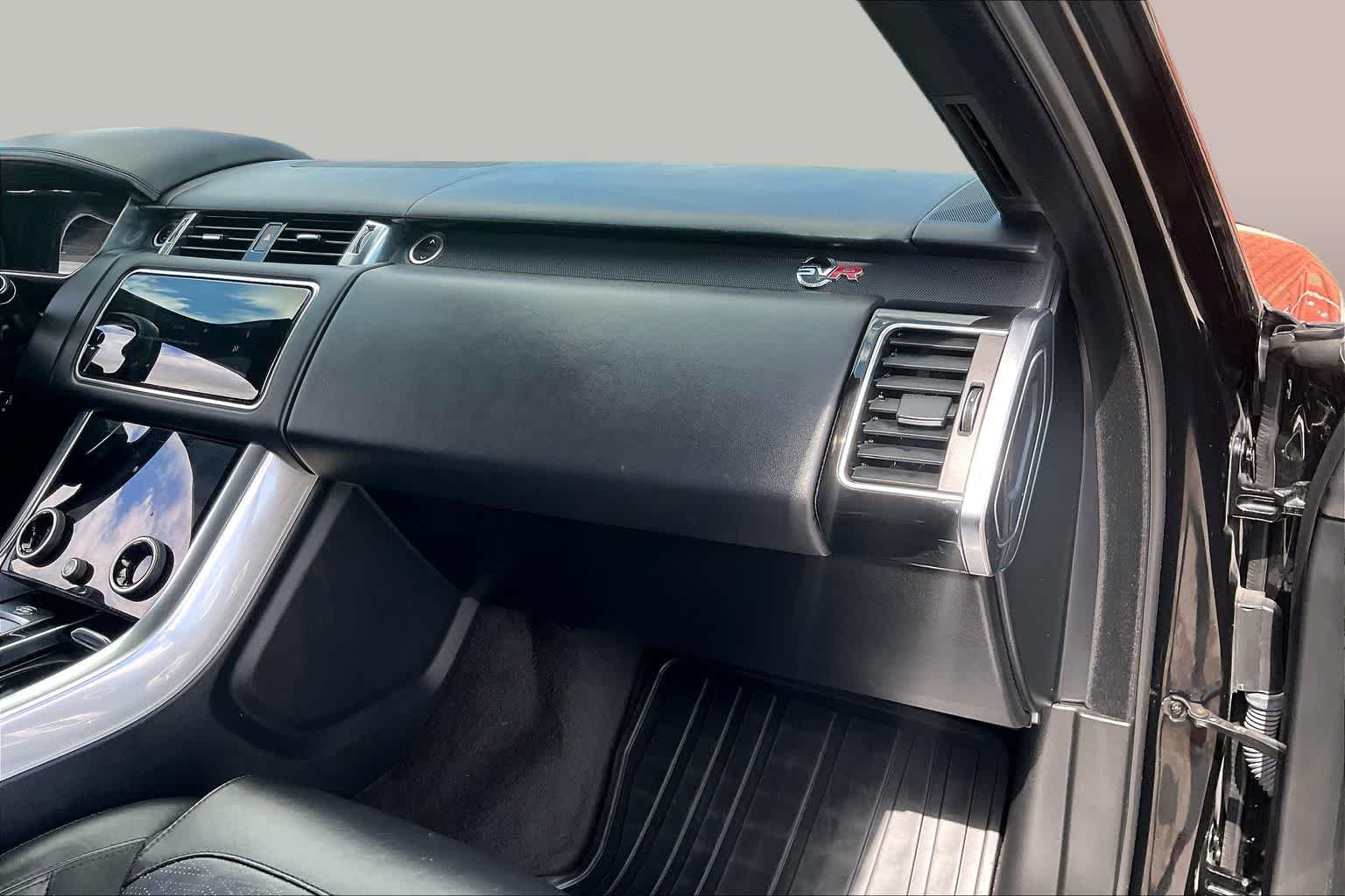 Used 2020 Ligurian Black Metallic Land Rover SVR image 18