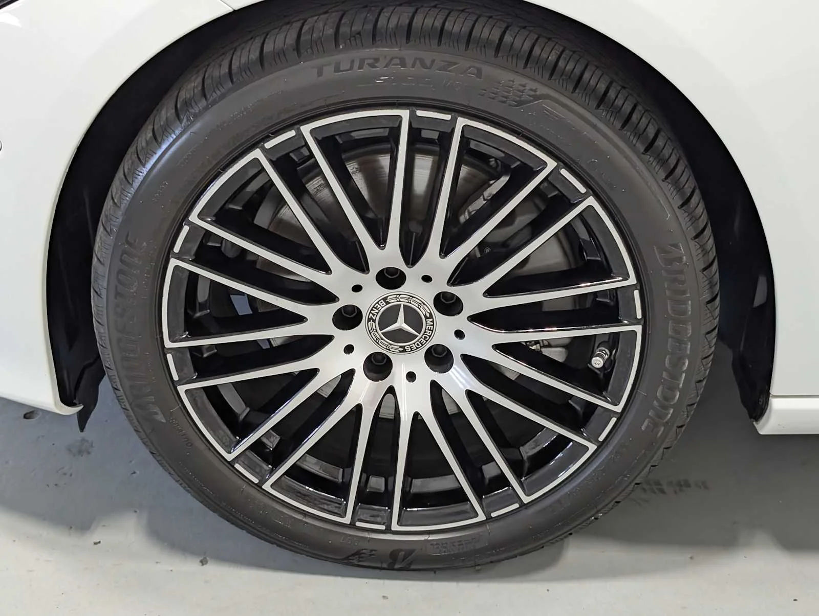Used 2026 Polar White Mercedes-Benz C 300 image 3