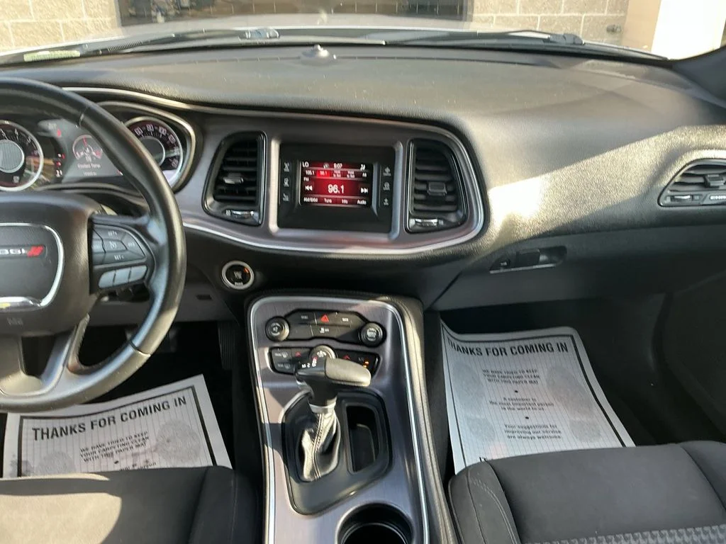 Used 2016 Silver Dodge SXT image 19