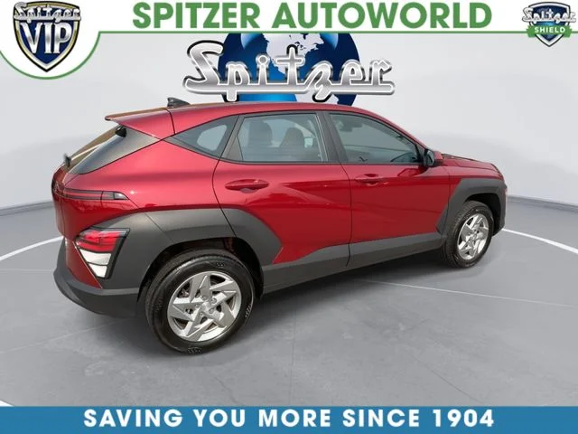 Used 2024 Red Hyundai SE image 9