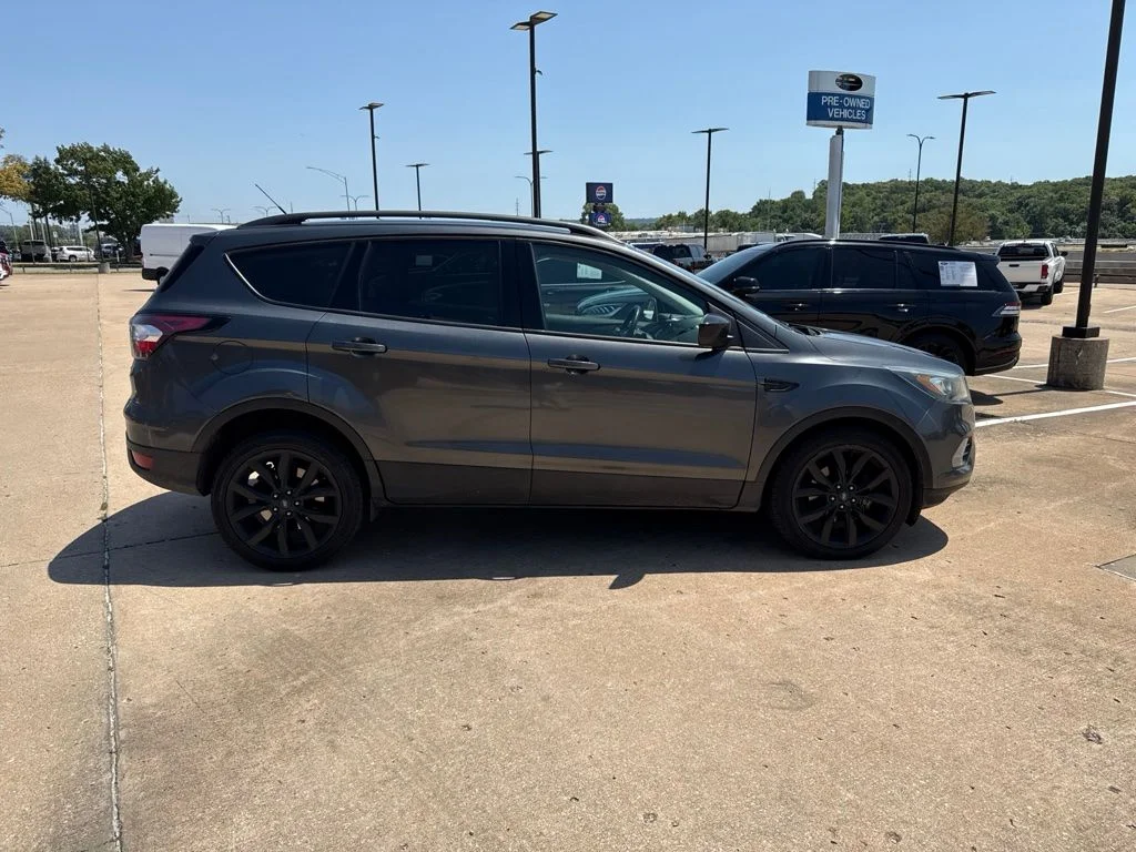 Used 2017 Gray Ford SE image 7