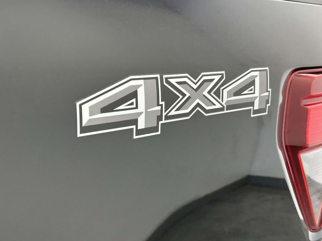 Used 2024 Black Ford XLT image 10
