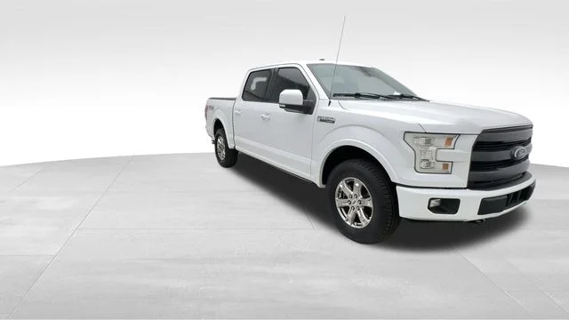 Used 2017 White Ford Lariat image 8