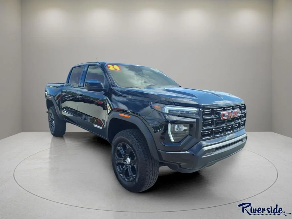 2024 GMC Canyon 2WD Elevation Crew Cab Short Box's photo