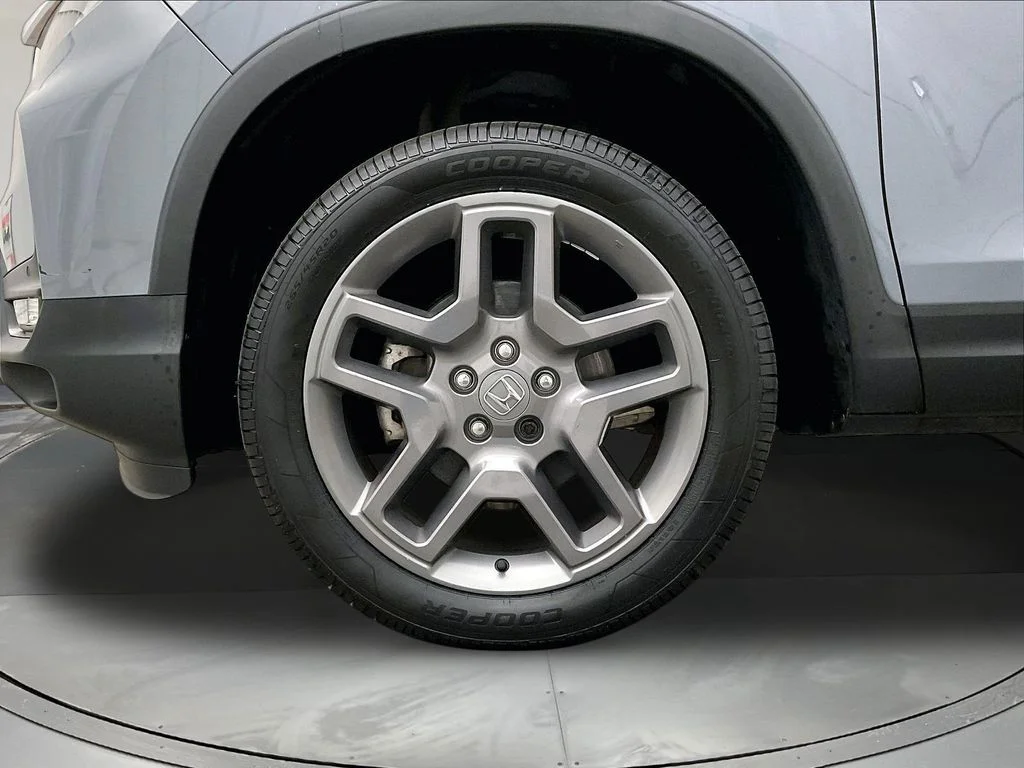 Used 2023 Gray Honda EX-L image 12