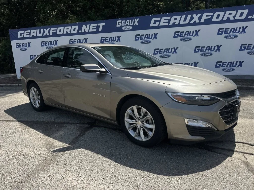 Used 2023 Gray Chevrolet LT image 2