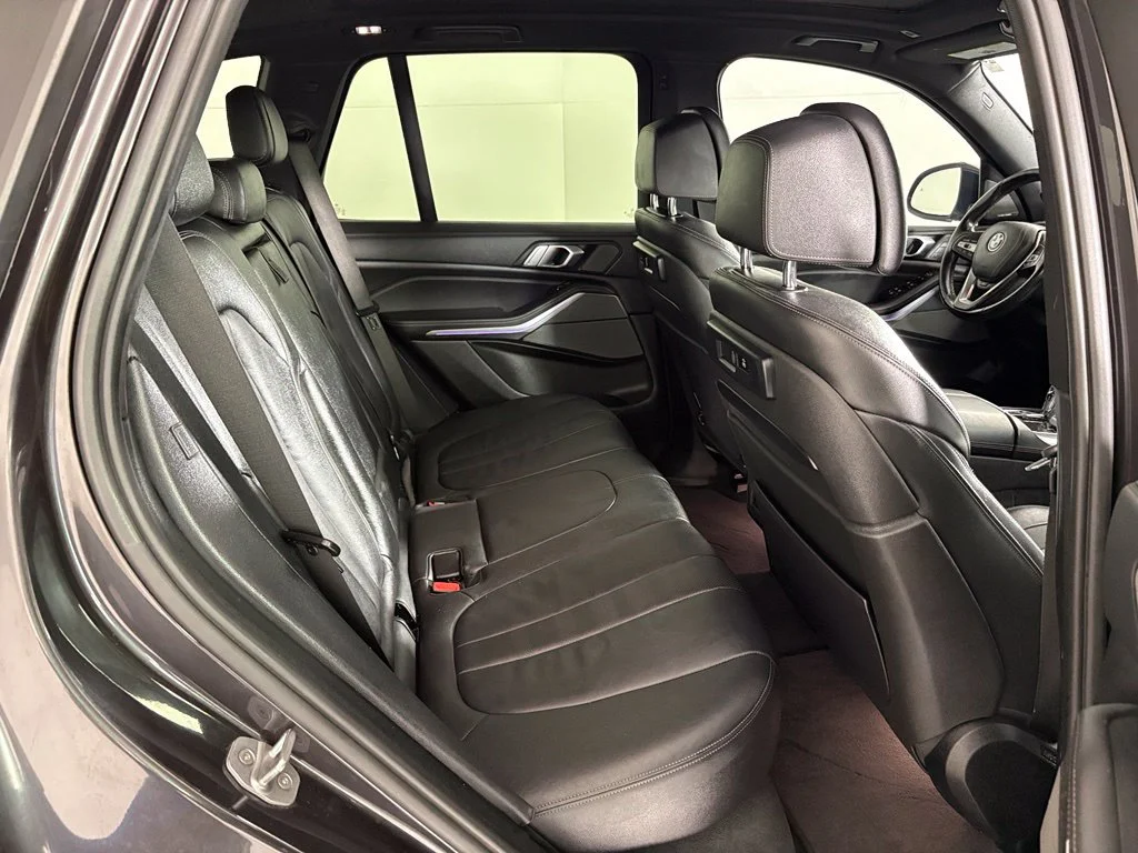 Used 2020 Gray BMW sDrive40i image 48