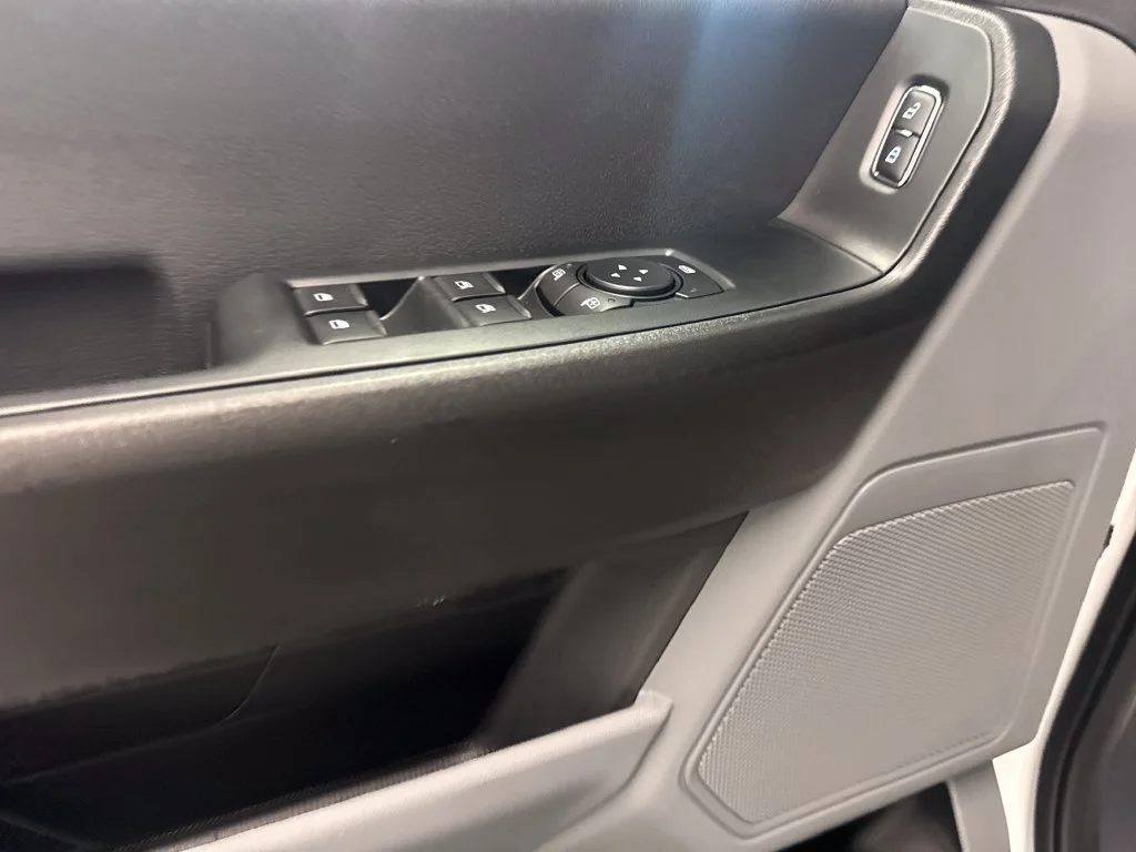 New 2027 Oxford White Ford F-350® XL image 14