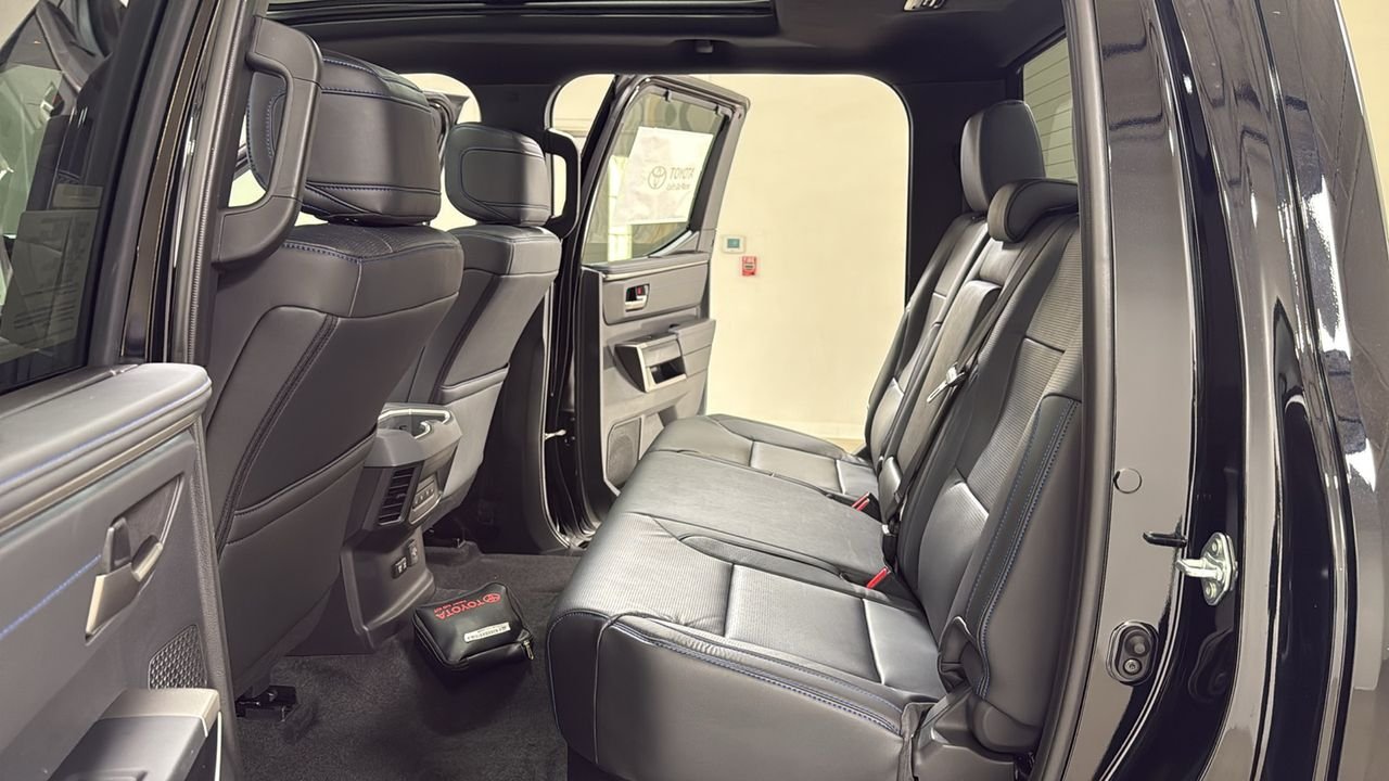 2026 Toyota Tundra Platinum - Photo 15