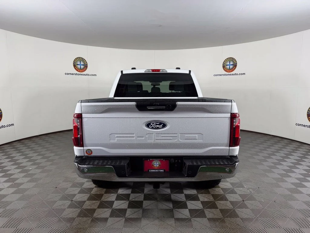 Used 2024 White Ford XLT image 22