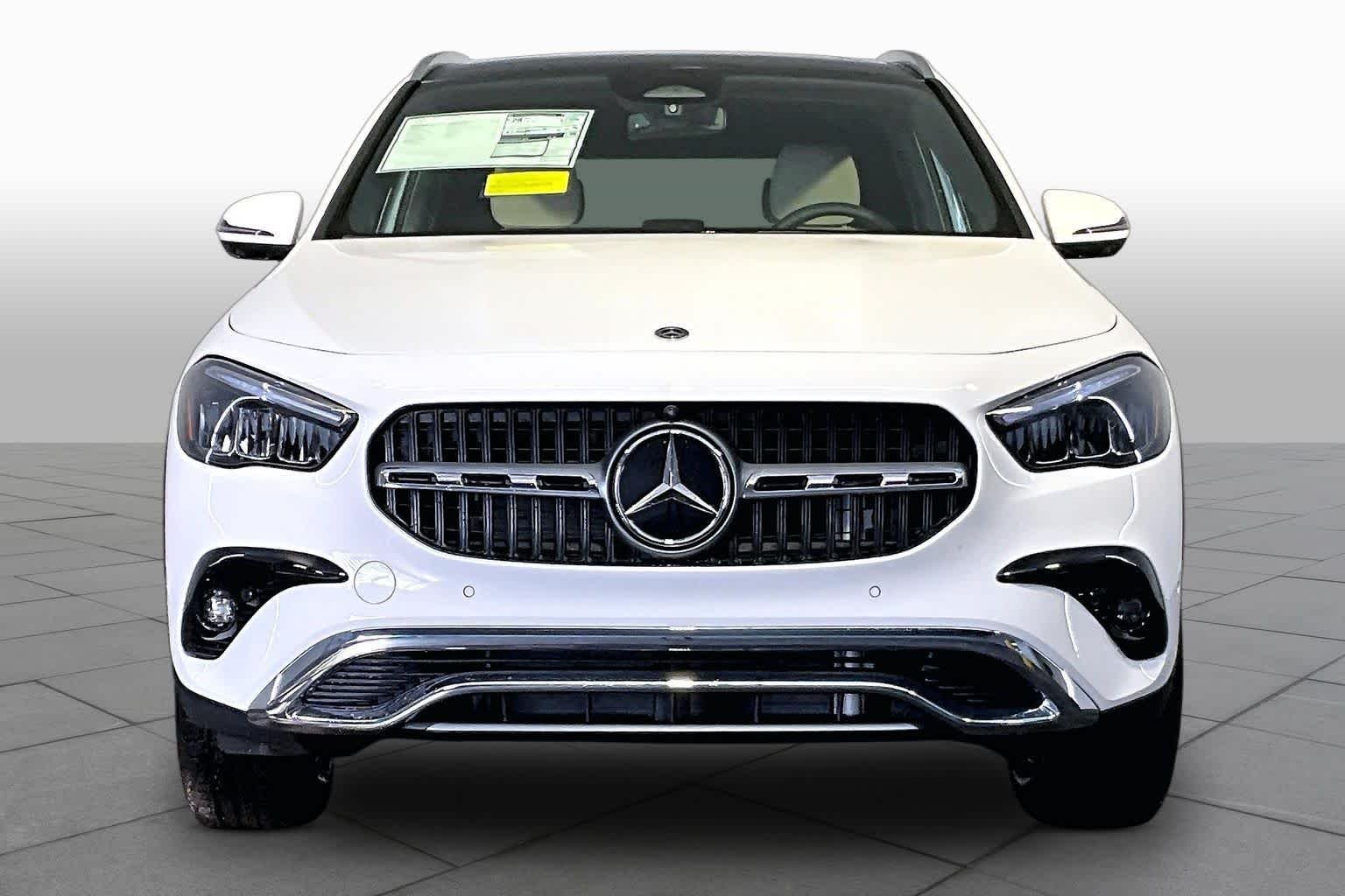 New 2026 Polar White Mercedes-Benz GLA 250 image 2