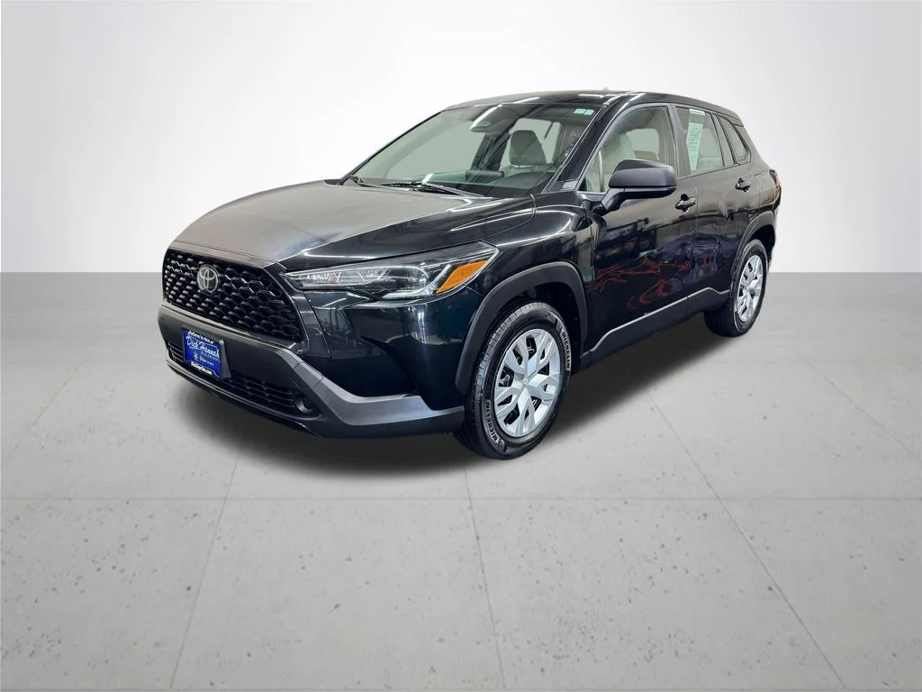 Used 2024 Black Toyota L image 2