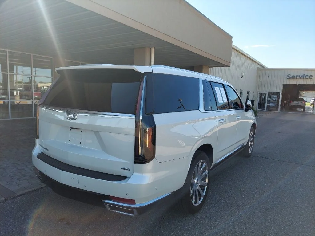 Used 2021 White Cadillac Premium Luxury Platinum image 7