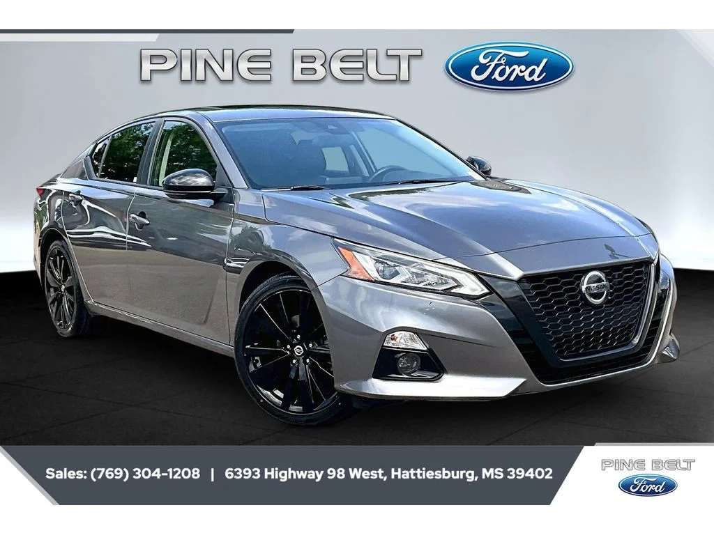Used 2022 Gun Metallic Nissan 2.5 SR image 1