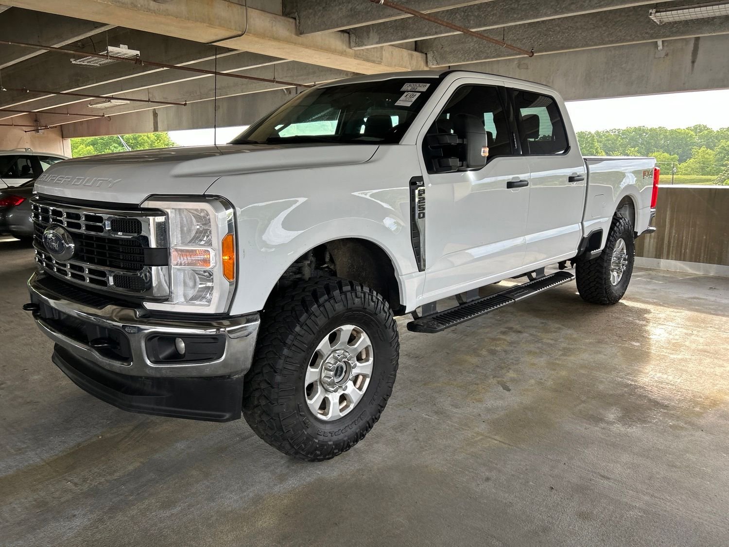 2023 Ford F-250 XLT 4x4 Crew Cab 8' Box's photo