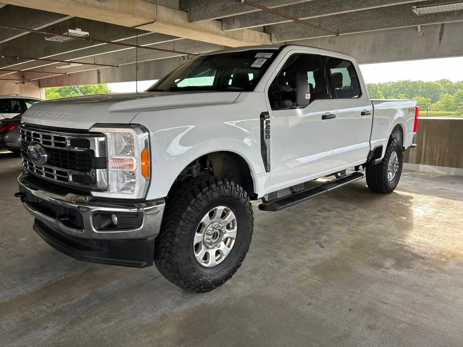 2023 Ford F-250 XLT 4x4 Crew Cab 8' Box's photo