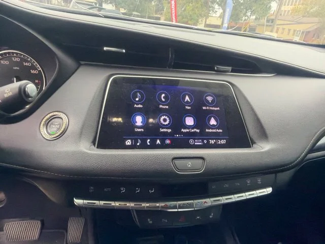 Used 2022 White Cadillac Luxury image 21