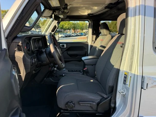 Used 2024 Silver Jeep Rubicon image 14