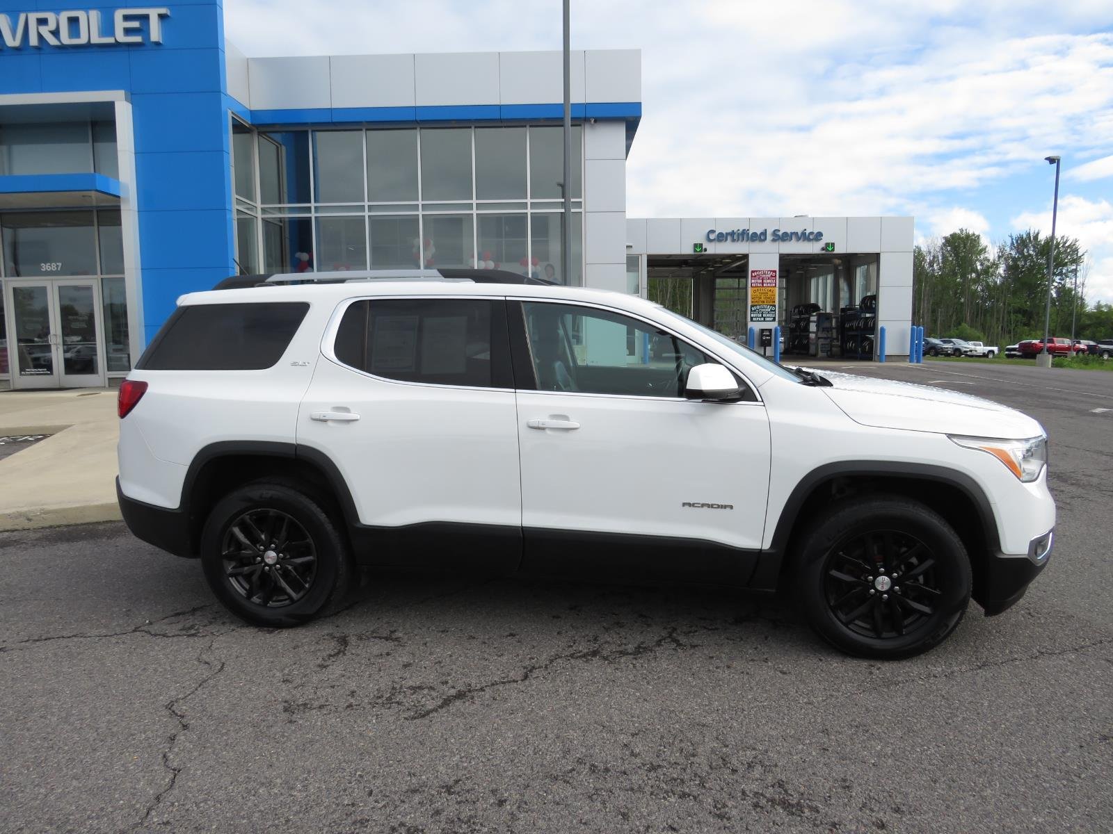 Used 2018 Summit White GMC SLT image 7