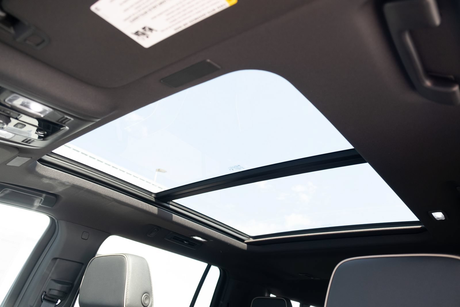 2026 Chevrolet Suburban Premier - Photo 12