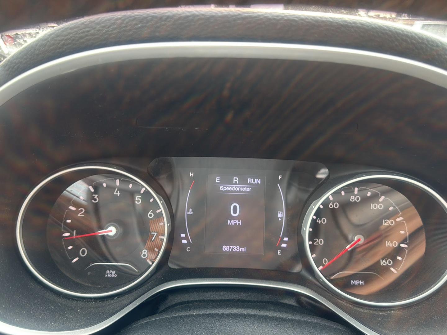 Used 2018 Diamond Black Crystal Pearlcoat Jeep Latitude image 8