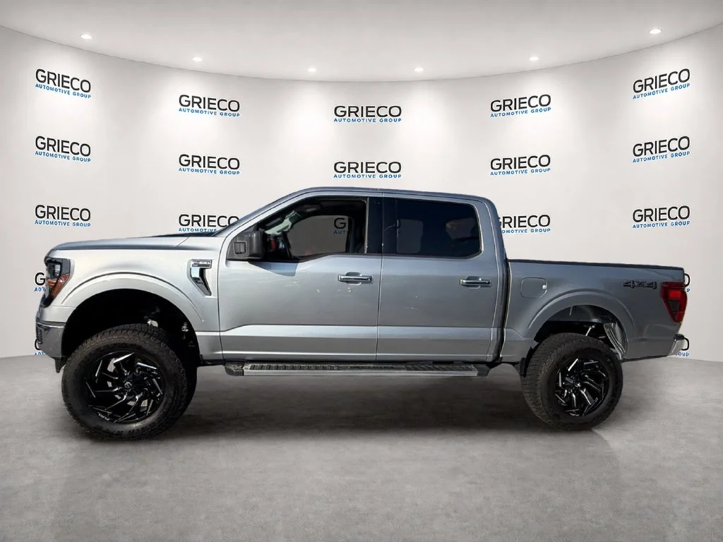 Used 2025 Iconic Silver Metallic Ford XLT image 4