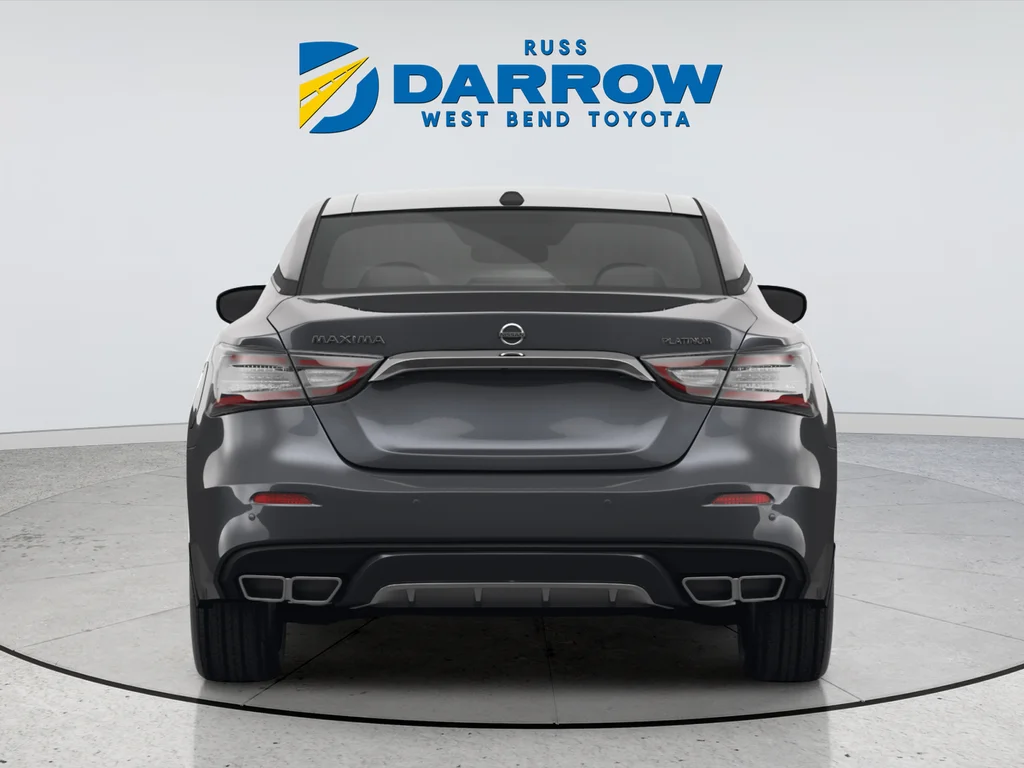 Used 2022 Gray Nissan Platinum image 5
