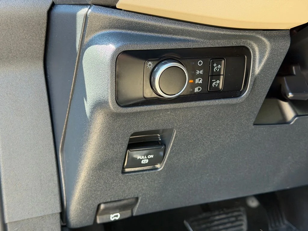 Used 2025 Gray Ford Big Bend image 24