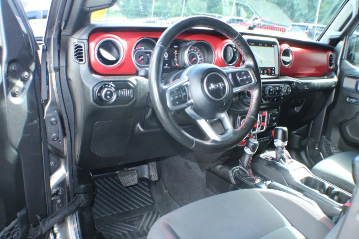 Used 2022 Granite Crystal Metallic Clearcoat Jeep Rubicon image 6