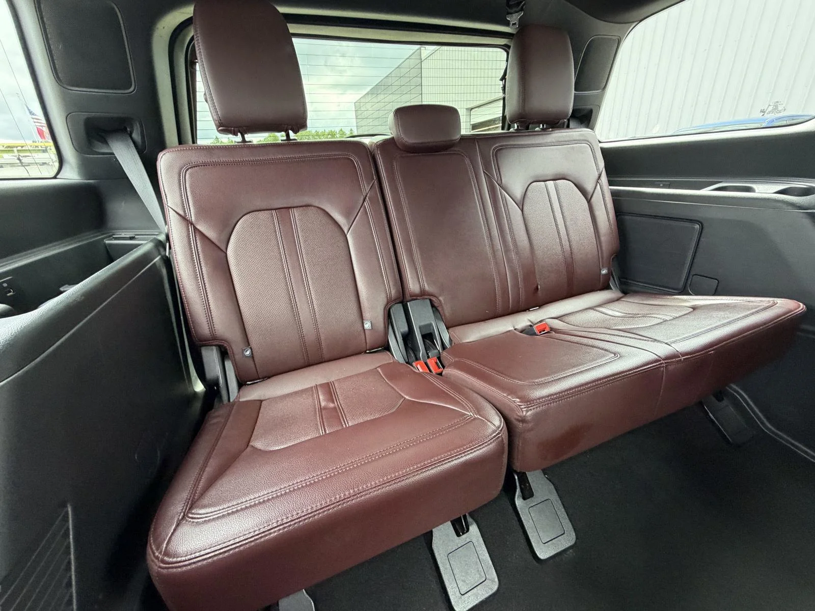 Used 2024 Agate Black Ford Limited image 21