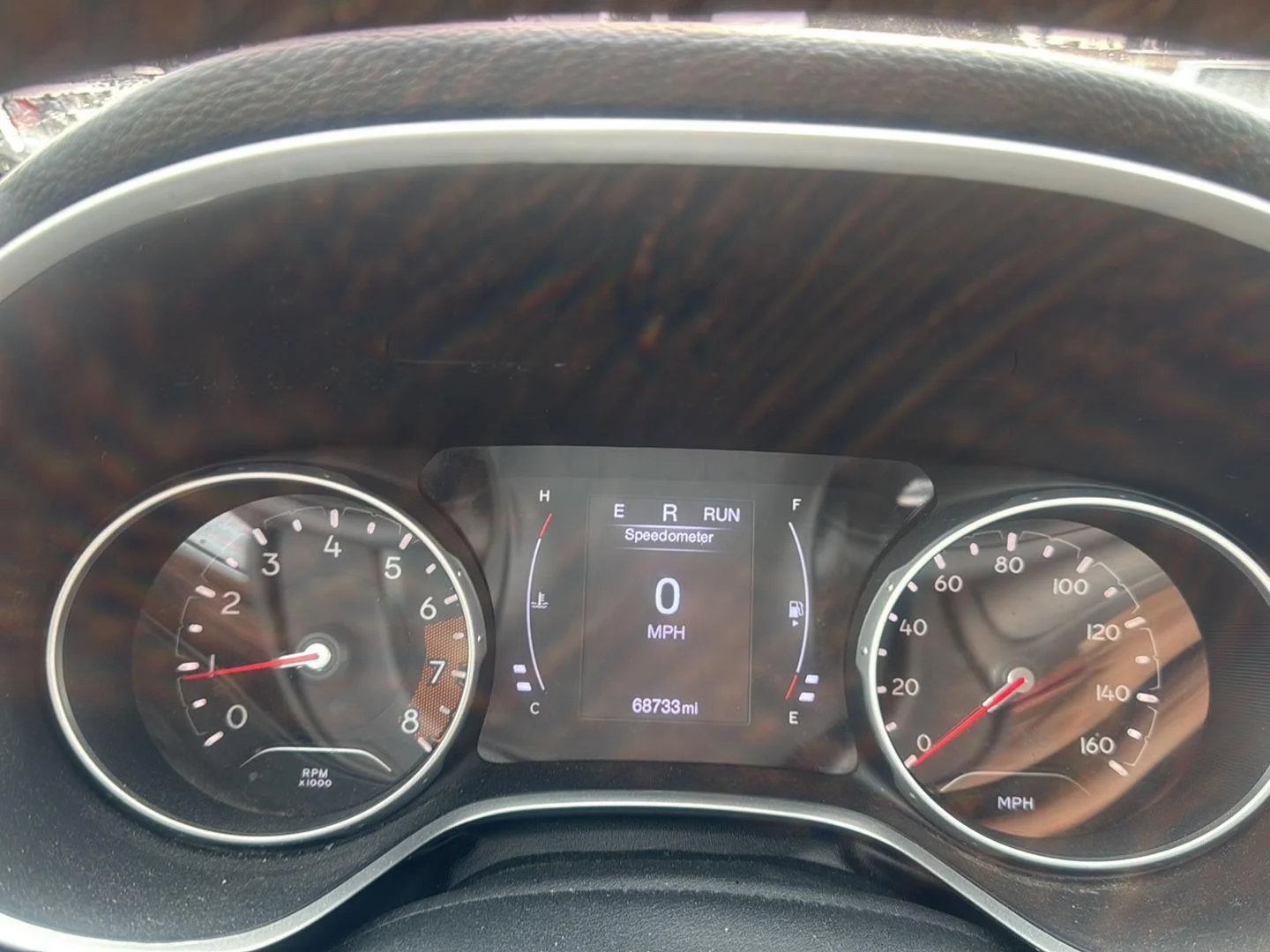 Used 2018 Diamond Black Crystal Pearlcoat Jeep Latitude image 8