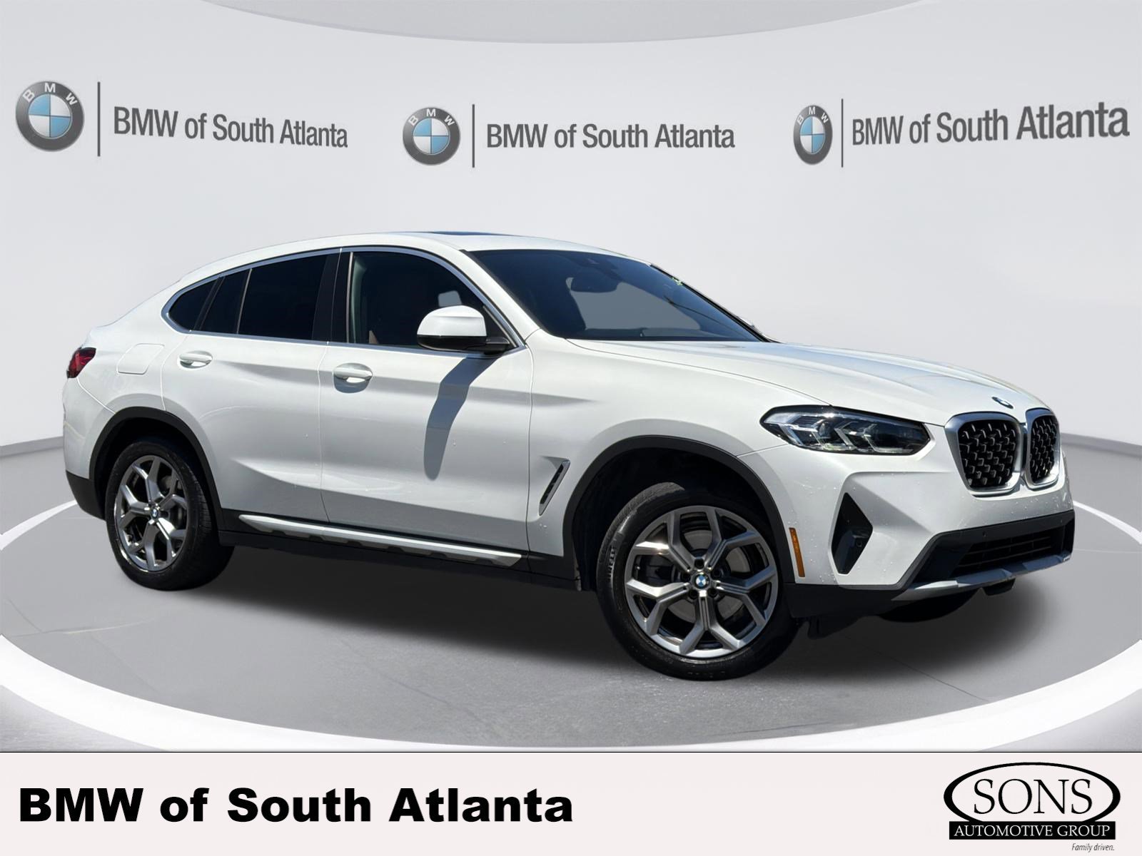 2025 BMW X4 xDrive30i's photo
