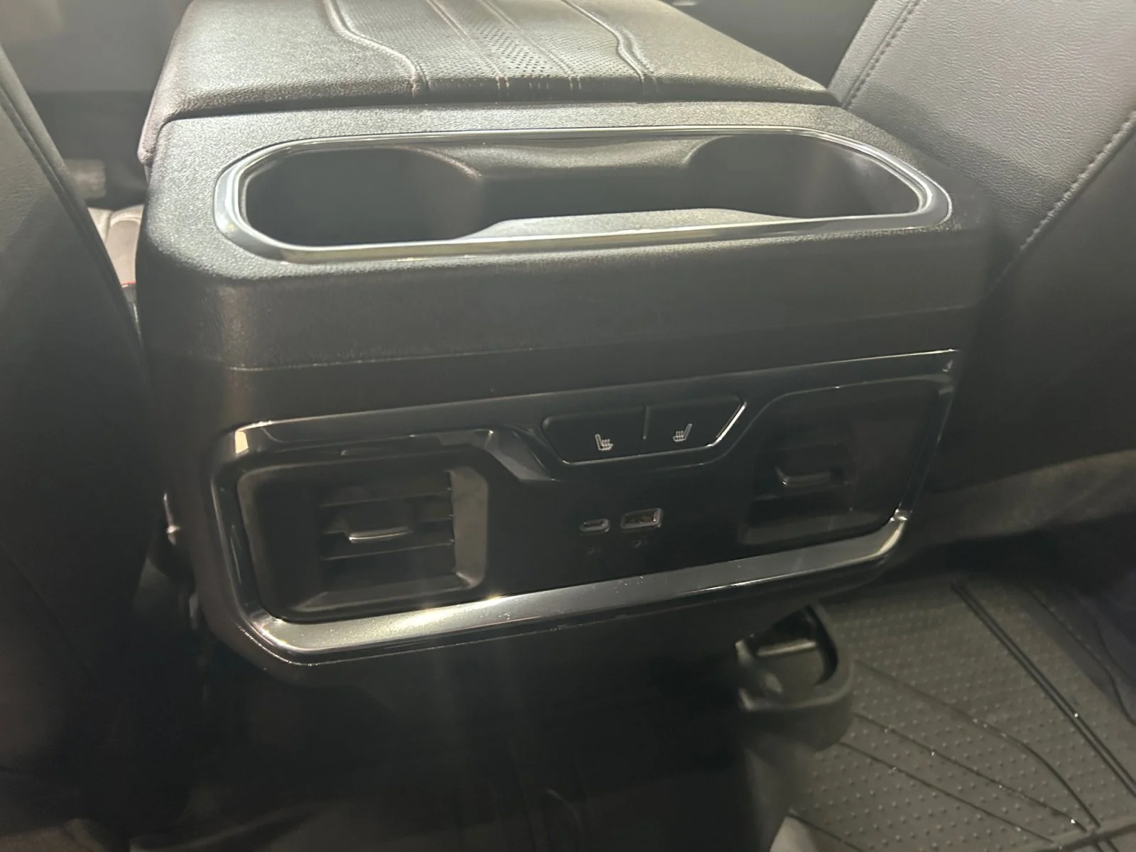 Used 2024 Blue Chevrolet Crew Cab  HIGH COUNTRY image 20