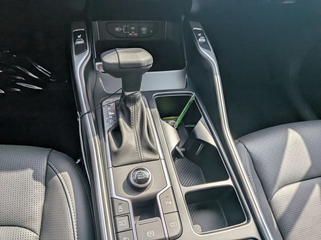 2025 Kia Sorento EX - Photo 20