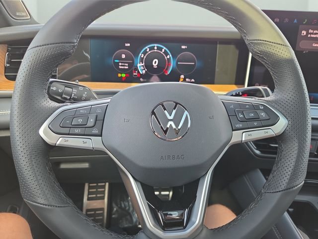 New 2026 Deep Black Pearl Volkswagen 2.0T SEL R-Line Turbo image 22