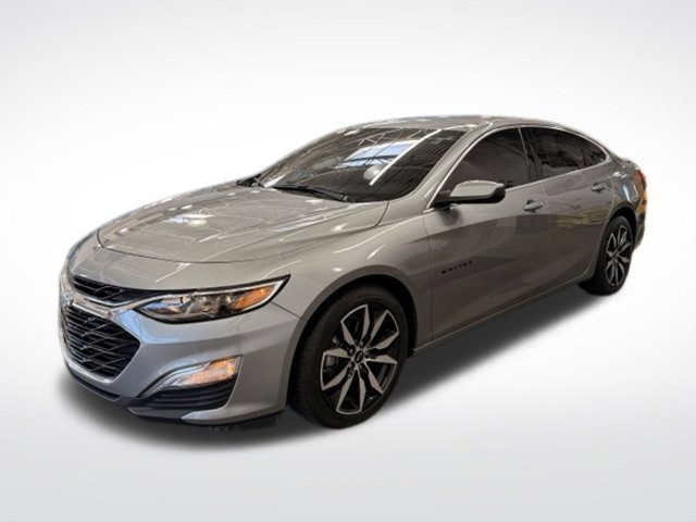 Used 2024 Sterling Gray Metallic Chevrolet RS image 3