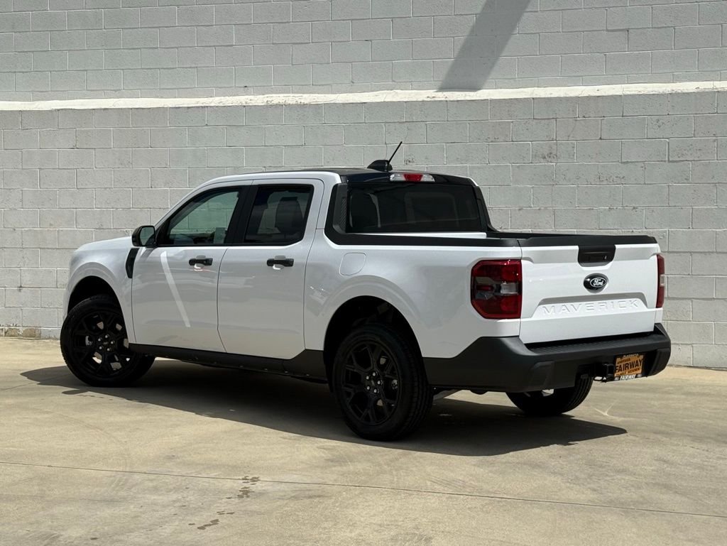 New 2026 Oxford White Ford XLT image 3