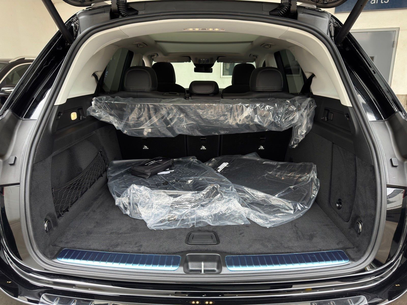 New 2025 Black Mercedes-Benz GLE 350 image 21