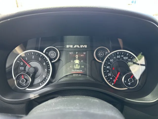 Used 2019 Bright White Clearcoat Ram Big Horn/Lone Star image 12