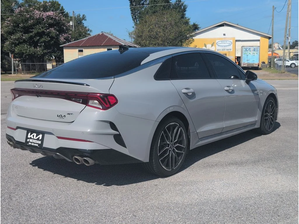 Used 2024 wolf gray Kia GT DCT FWD image 5