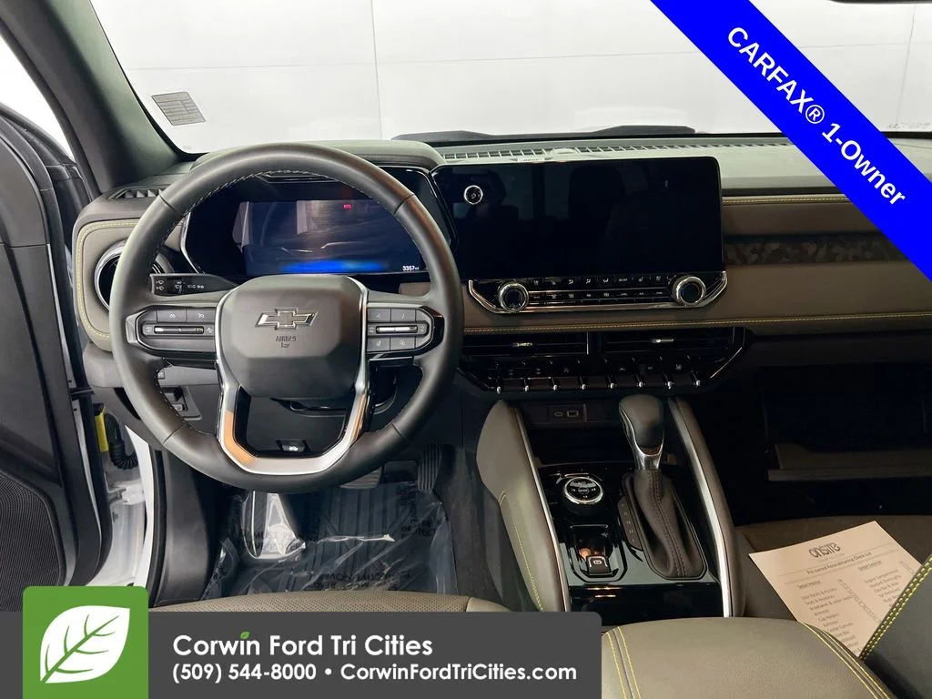Used 2025 Summit White Chevrolet ZR2 image 27