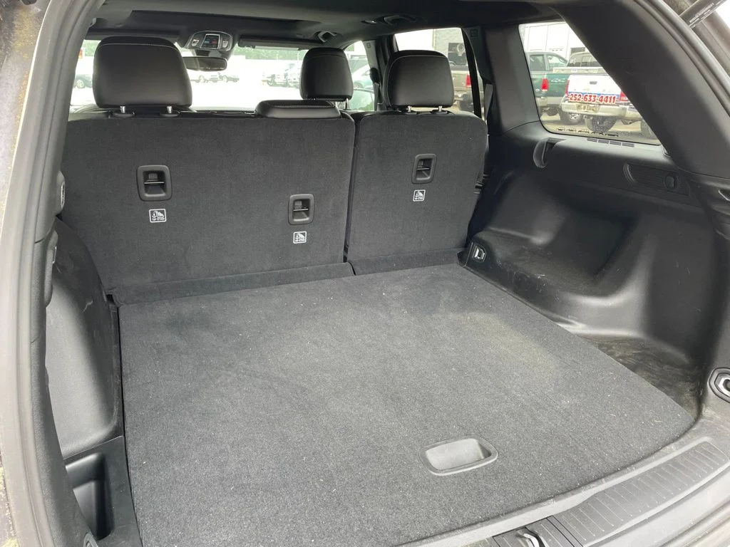 Used 2023 Gray Jeep Altitude X image 12